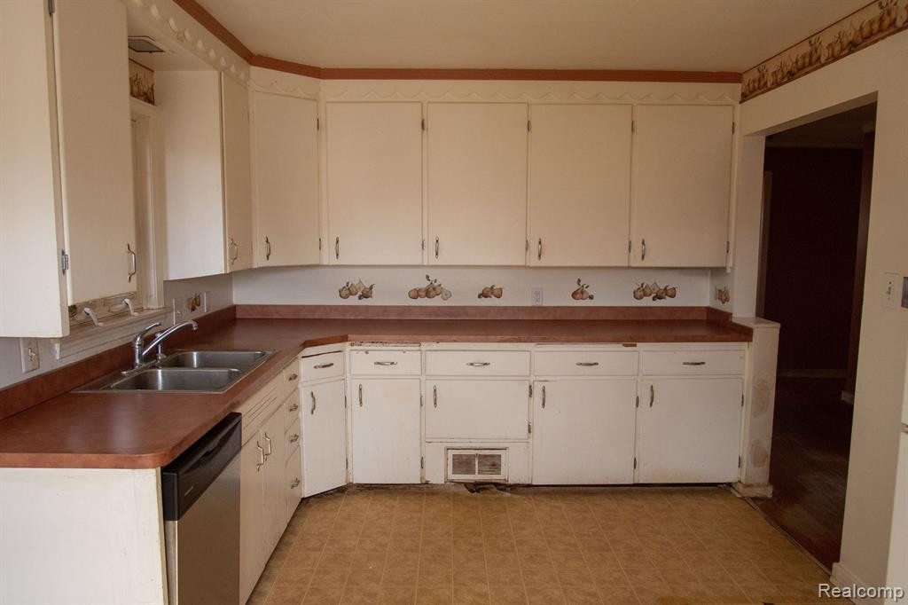 9575 LEVERNE, Redford, MI 48239 — Photo 28