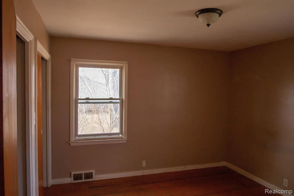 9575 LEVERNE, Redford, MI 48239 — Photo 41