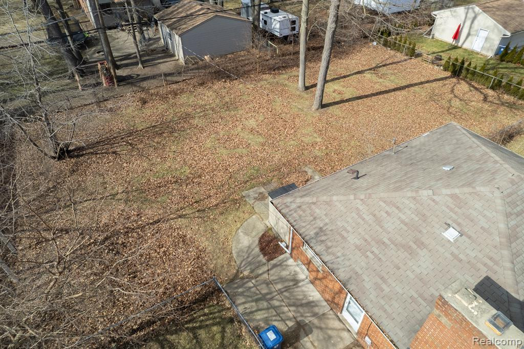9575 LEVERNE, Redford, MI 48239 — Photo 47