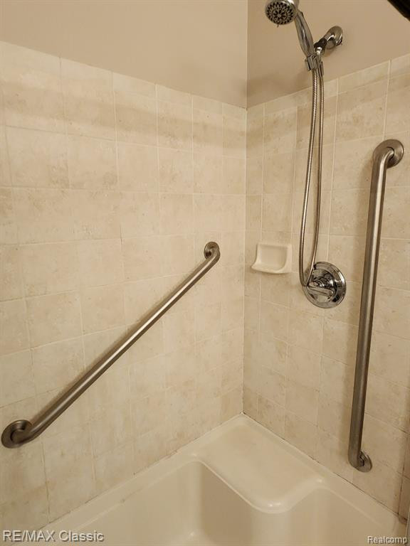 22105 ALEXA Drive, Walled Lake, MI 48390 — Photo 11