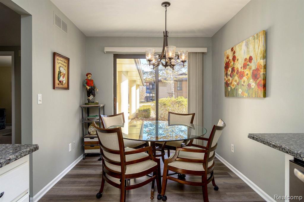 945 Wexford Way, Rochester Hills, MI 48307 — Photo 5