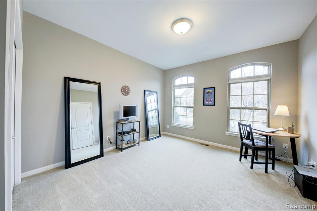 51176 Glen Hollow Avenue, Canton, MI 48188 — Photo 5