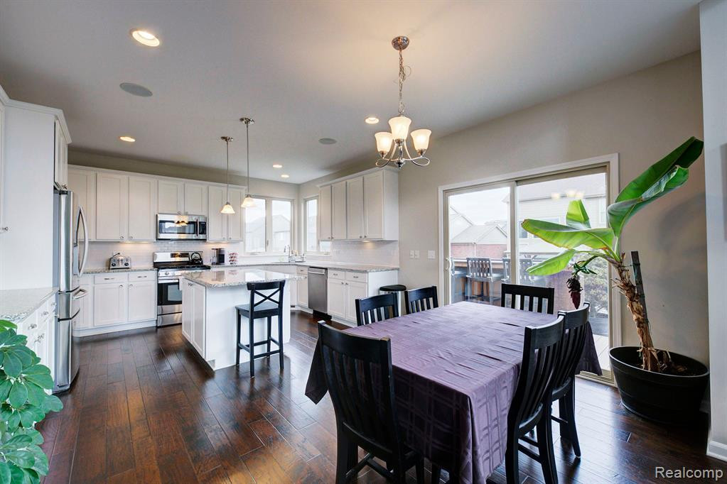 51176 Glen Hollow Avenue, Canton, MI 48188 — Photo 21