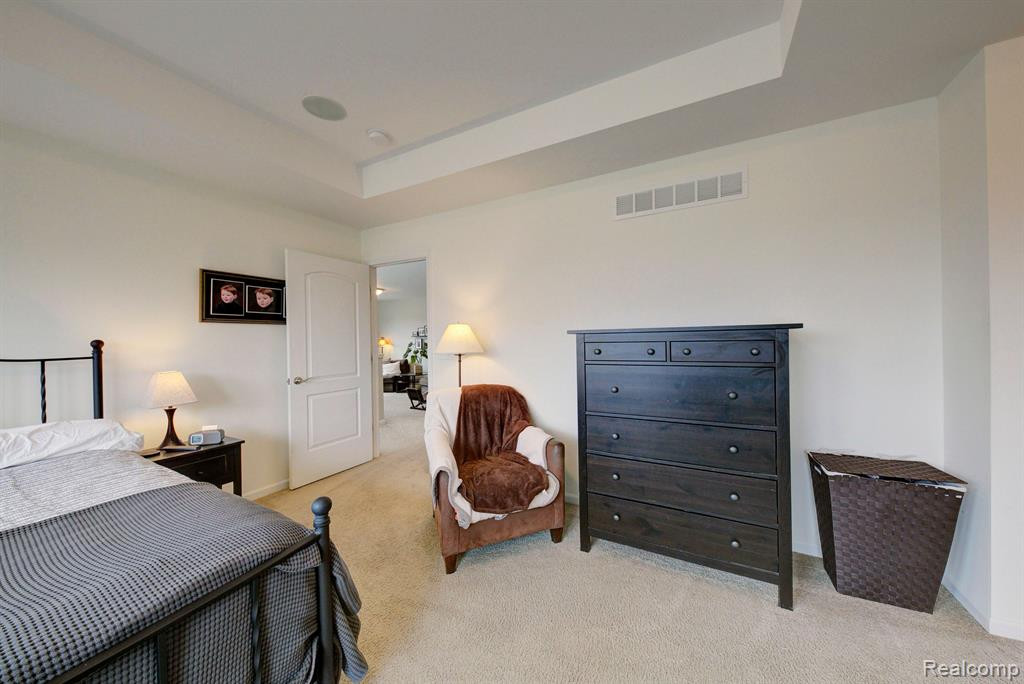 51176 Glen Hollow Avenue, Canton, MI 48188 — Photo 37
