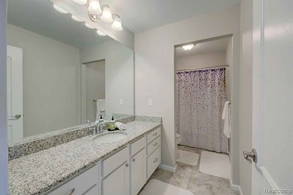 51176 Glen Hollow Avenue, Canton, MI 48188 — Photo 52