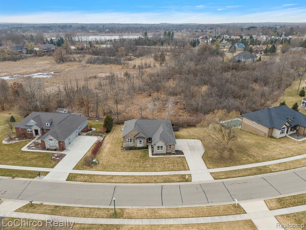 860 WATERSMEET Drive, Oxford, MI 48371 — Photo 4