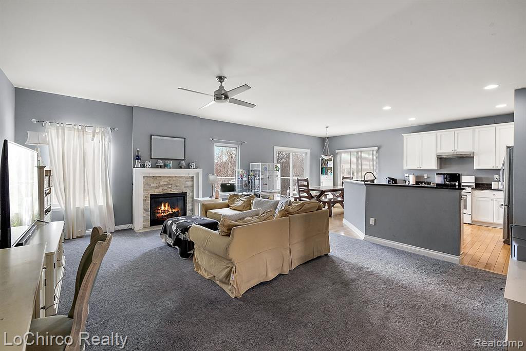860 WATERSMEET Drive, Oxford, MI 48371 — Photo 6