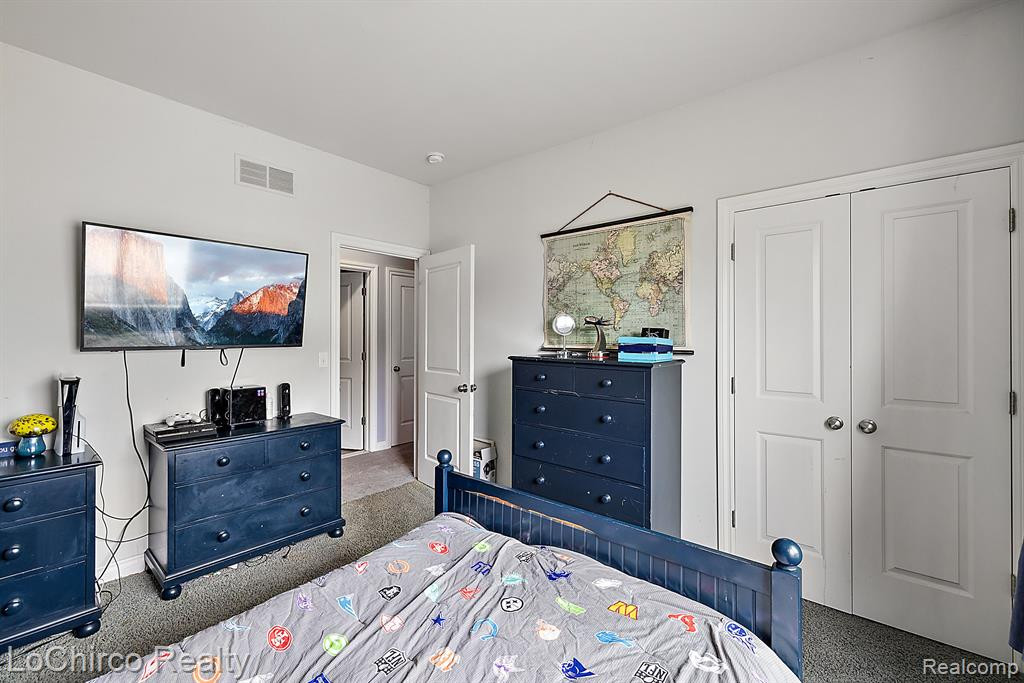 860 WATERSMEET Drive, Oxford, MI 48371 — Photo 11