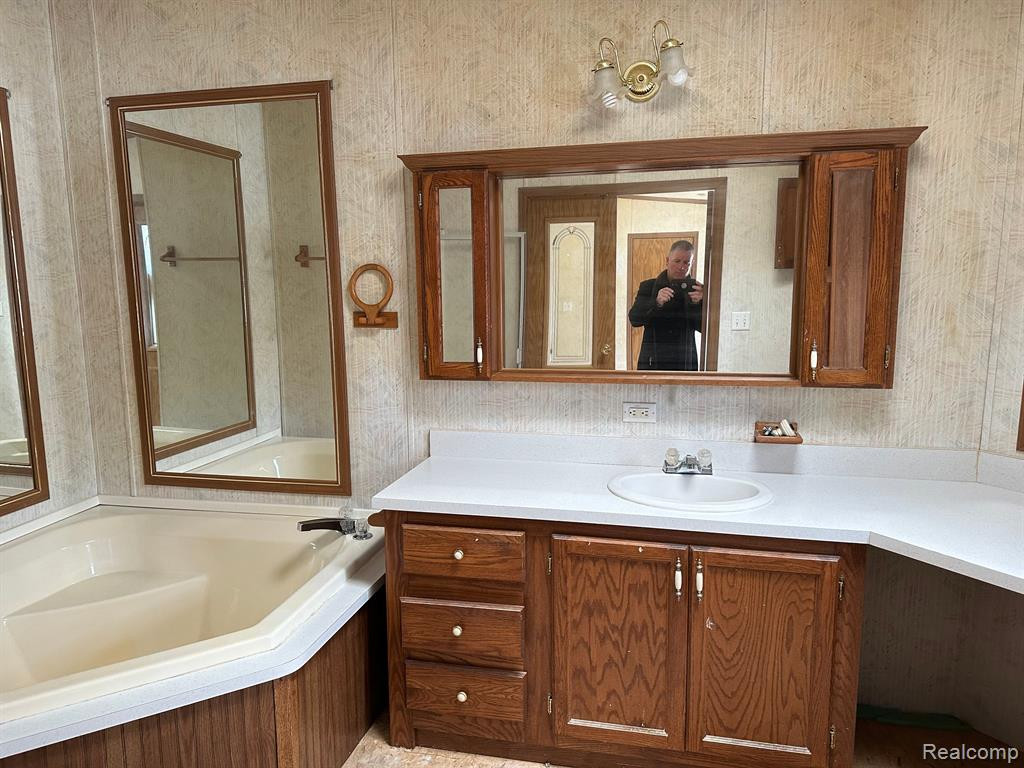 5070 COHOCTAH Road, Linden, MI 48451 — Photo 45