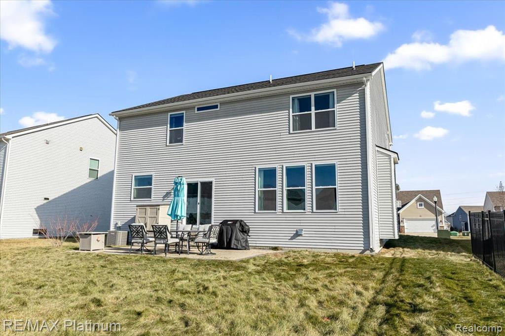 6684 Buck Crossing, Ypsilanti, MI 48197 — Photo 4
