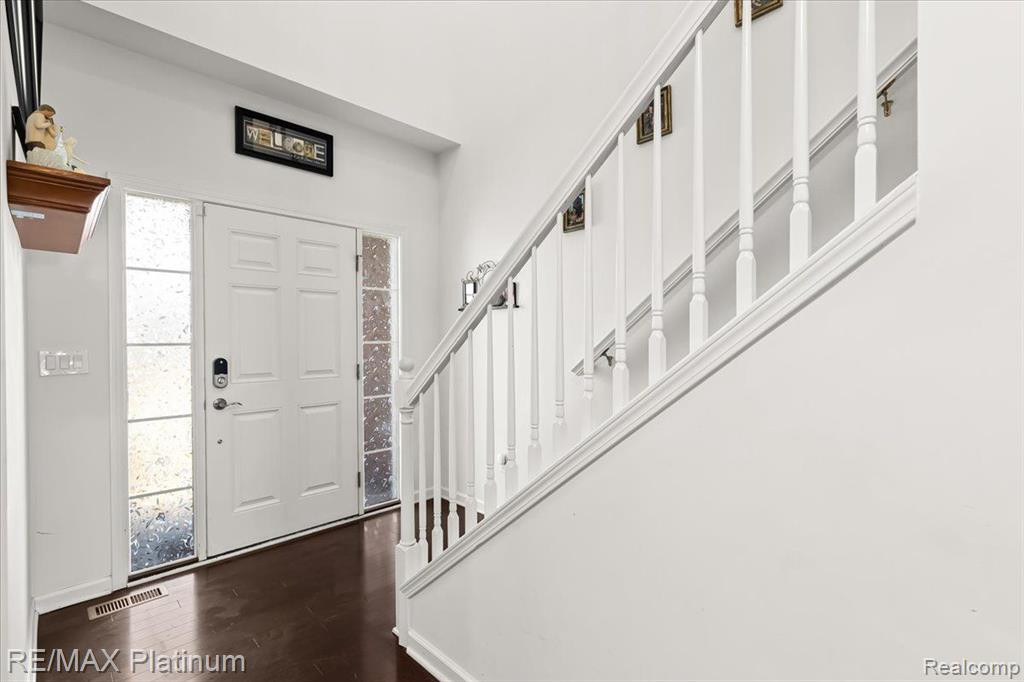 6684 Buck Crossing, Ypsilanti, MI 48197 — Photo 8