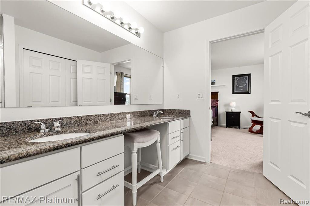 6684 Buck Crossing, Ypsilanti, MI 48197 — Photo 25