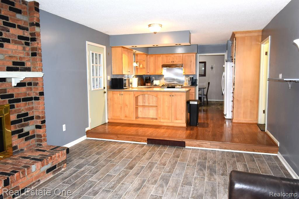 9017 Andrew Drive, Brighton, MI 48114 — Photo 25