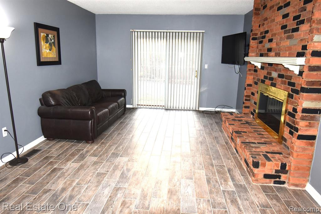 9017 Andrew Drive, Brighton, MI 48114 — Photo 29