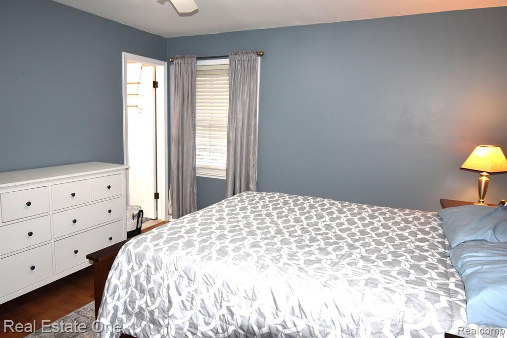 9017 Andrew Drive, Brighton, MI 48114 — Photo 33