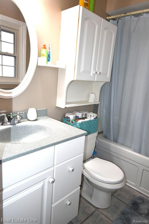 9017 Andrew Drive, Brighton, MI 48114 — Photo 34