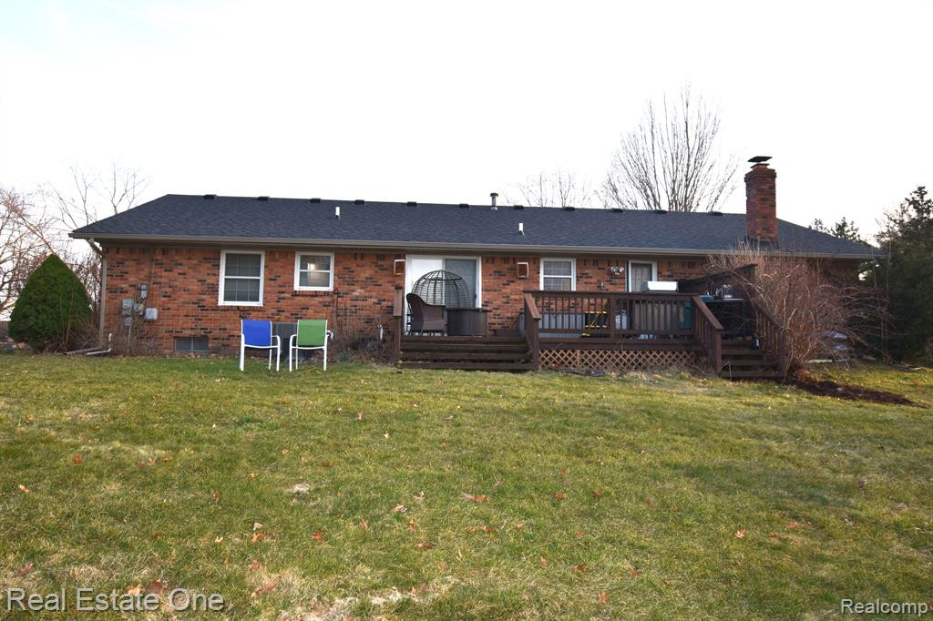 9017 Andrew Drive, Brighton, MI 48114 — Photo 52