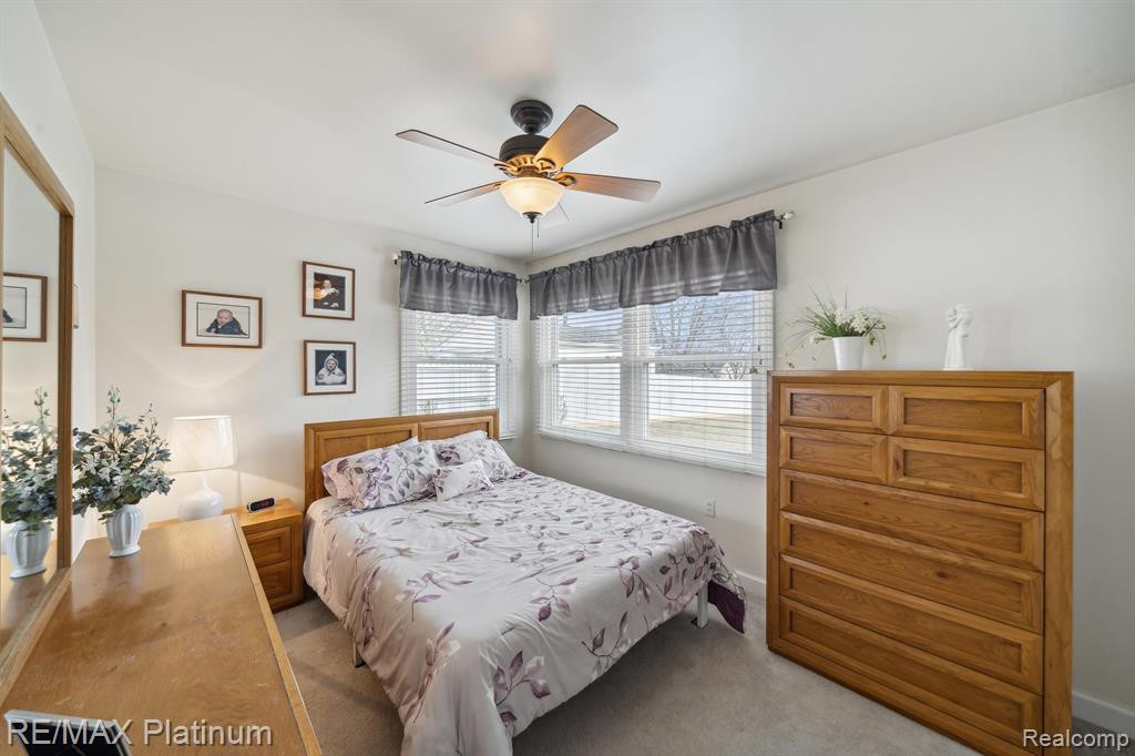 9062 BUTWELL Street, Livonia, MI 48150 — Photo 11