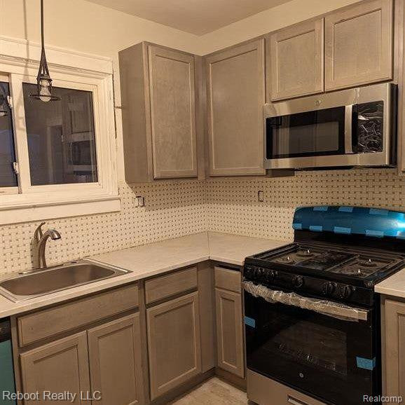 5936 KENSINGTON Avenue, Detroit, MI 48224 — Photo 12