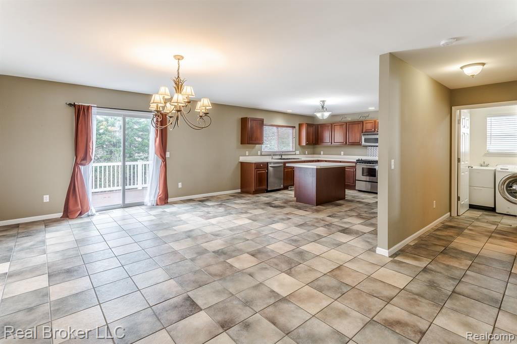 5360 WILD DAISY, Clarkston, MI — Photo 19