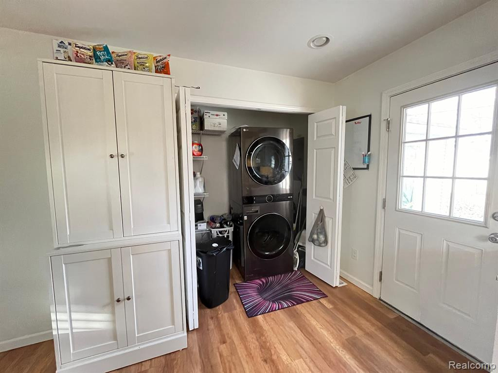 621 WOODLAWN Avenue, Ypsilanti, MI 48198 — Photo 6