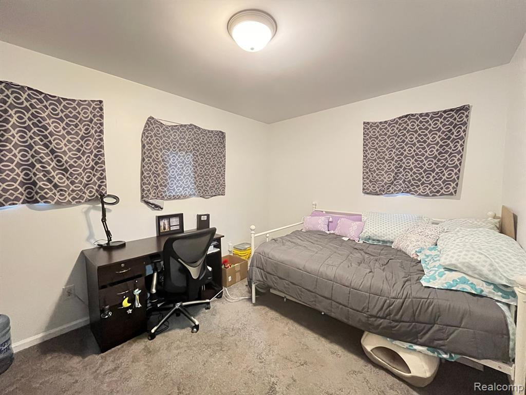 621 WOODLAWN Avenue, Ypsilanti, MI 48198 — Photo 8