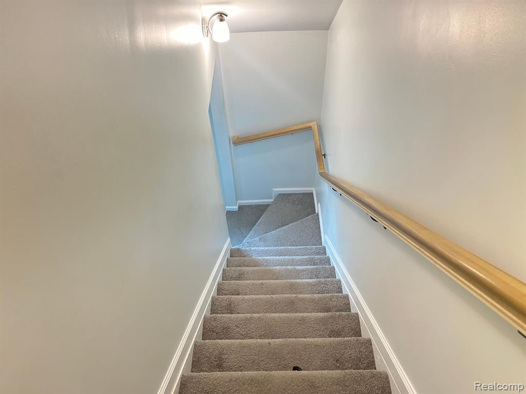 621 WOODLAWN Avenue, Ypsilanti, MI 48198 — Photo 14
