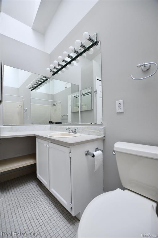 22122 EDGEWATER, Novi, MI — Photo 17