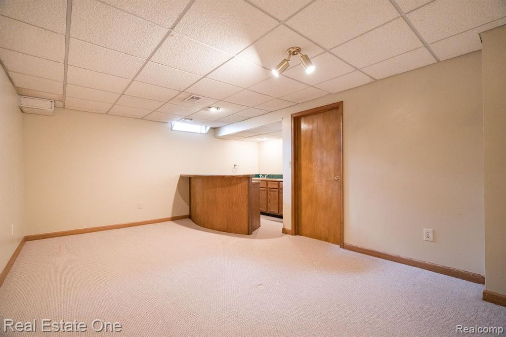 22122 EDGEWATER, Novi, MI — Photo 20