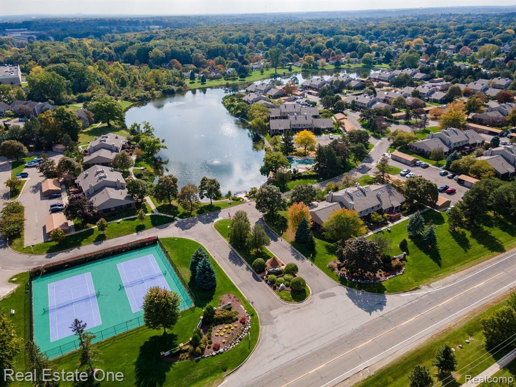 22122 EDGEWATER, Novi, MI — Photo 30