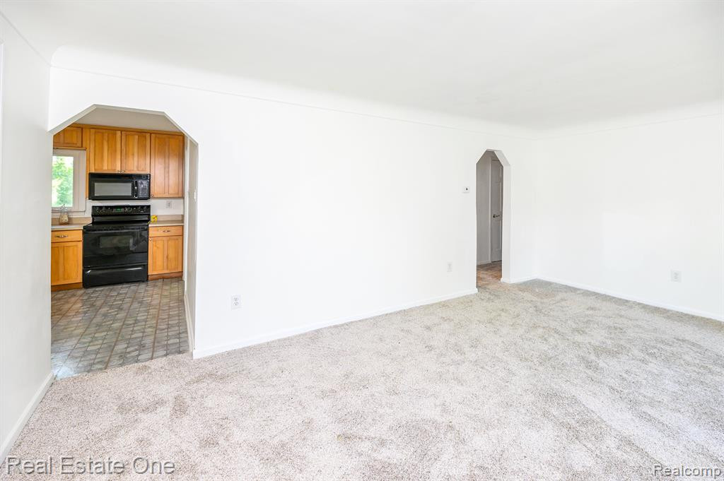 5900 Wright Drive, Troy, MI 48098 — Photo 5