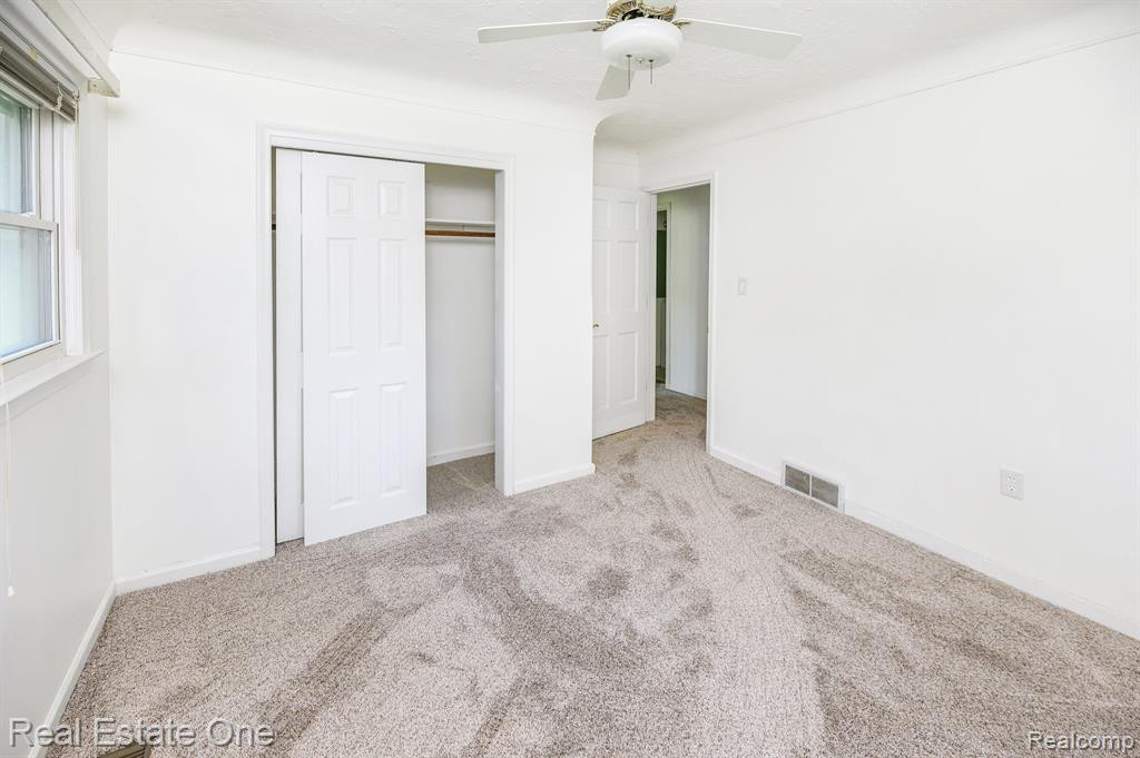 5900 Wright Drive, Troy, MI 48098 — Photo 16