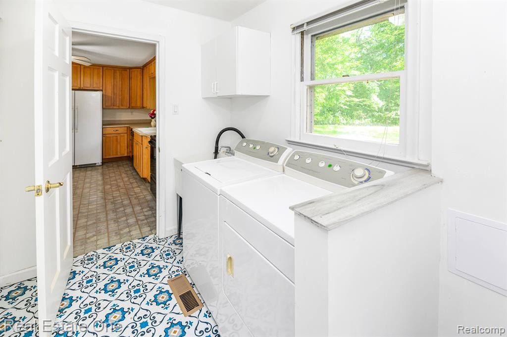 5900 Wright Drive, Troy, MI 48098 — Photo 25