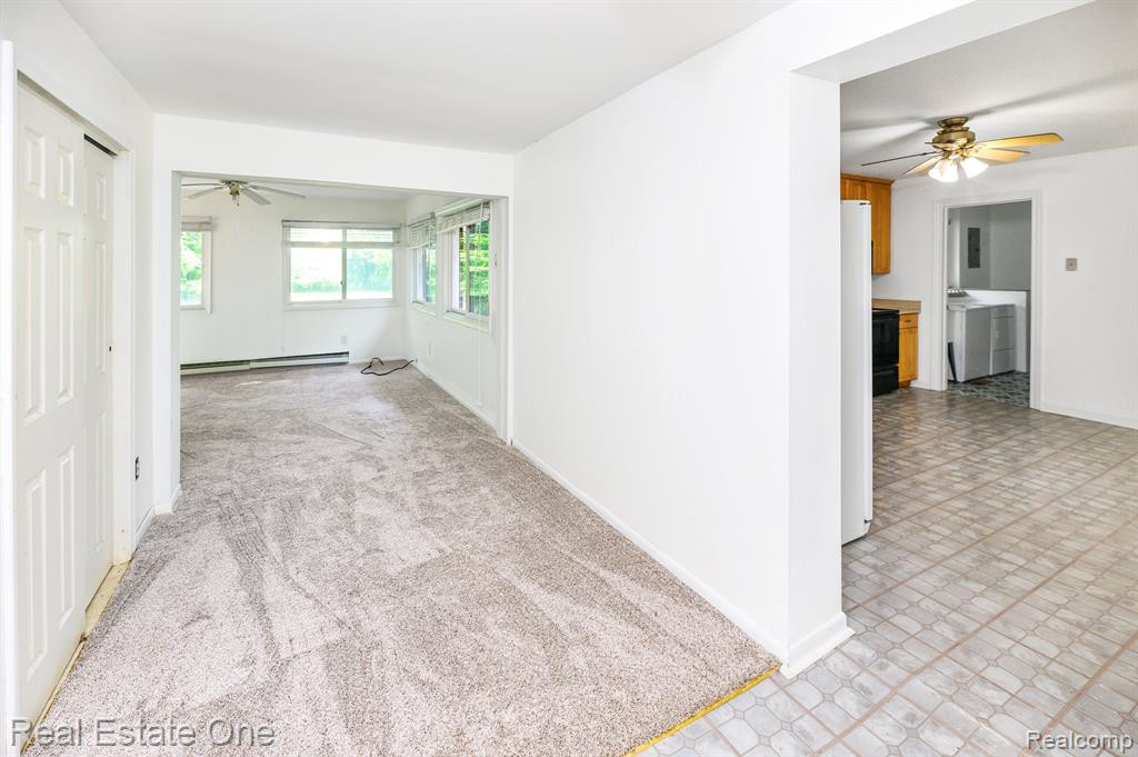 5900 Wright Drive, Troy, MI 48098 — Photo 28