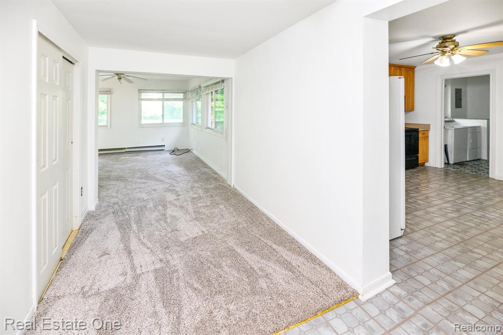 5900 Wright Drive, Troy, MI 48098 — Photo 29