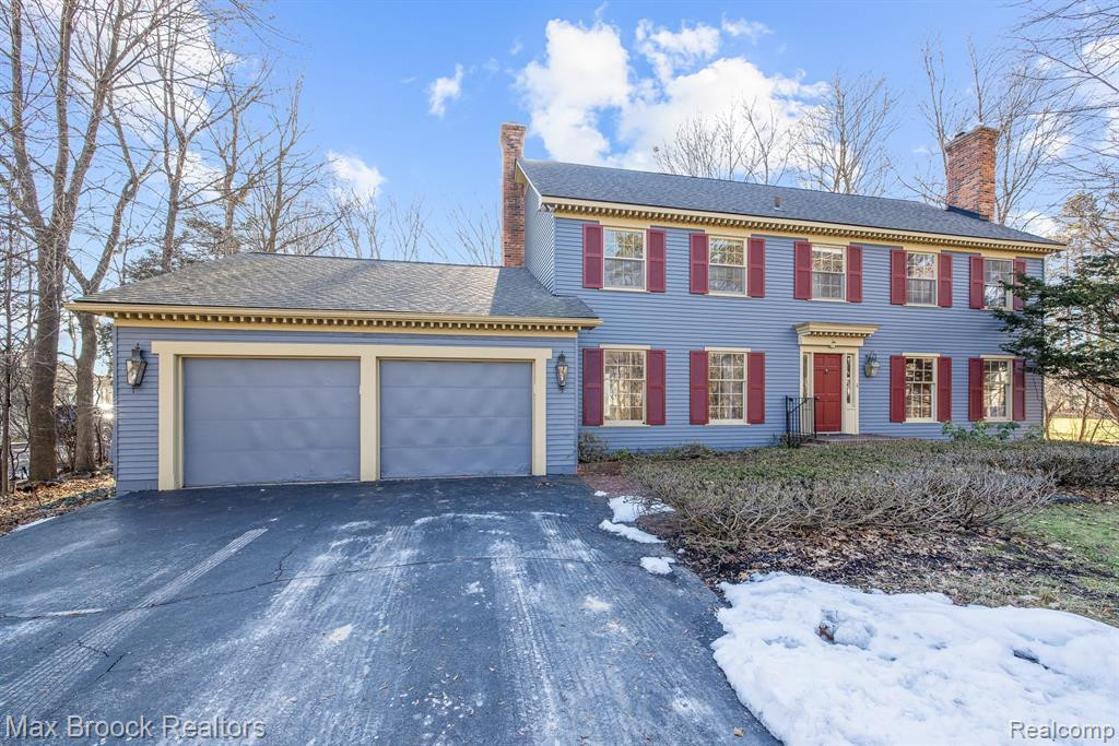 2 WALNUT Lane, Orchard Lake Village, MI 48324 — Photo 7