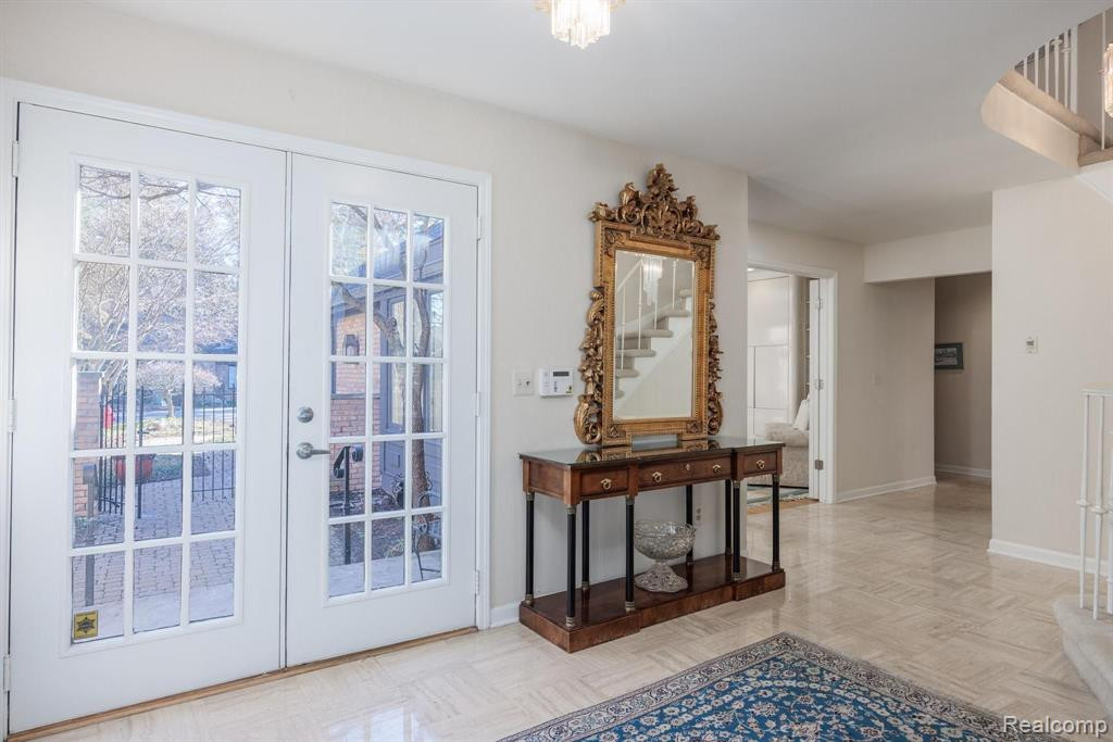 1888 Pine Ridge Lane, Bloomfield Hills, MI 48302 — Photo 7