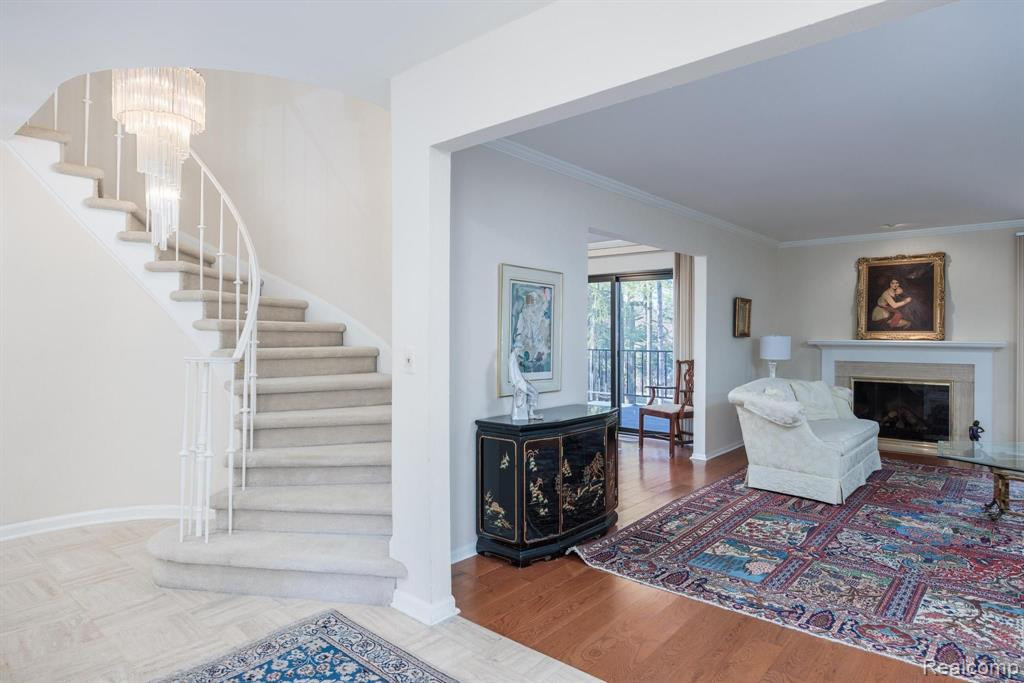 1888 Pine Ridge Lane, Bloomfield Hills, MI 48302 — Photo 8