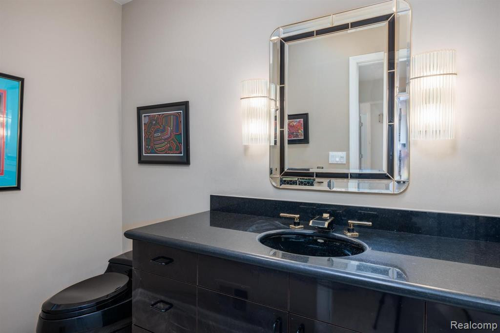 1888 Pine Ridge Lane, Bloomfield Hills, MI 48302 — Photo 19