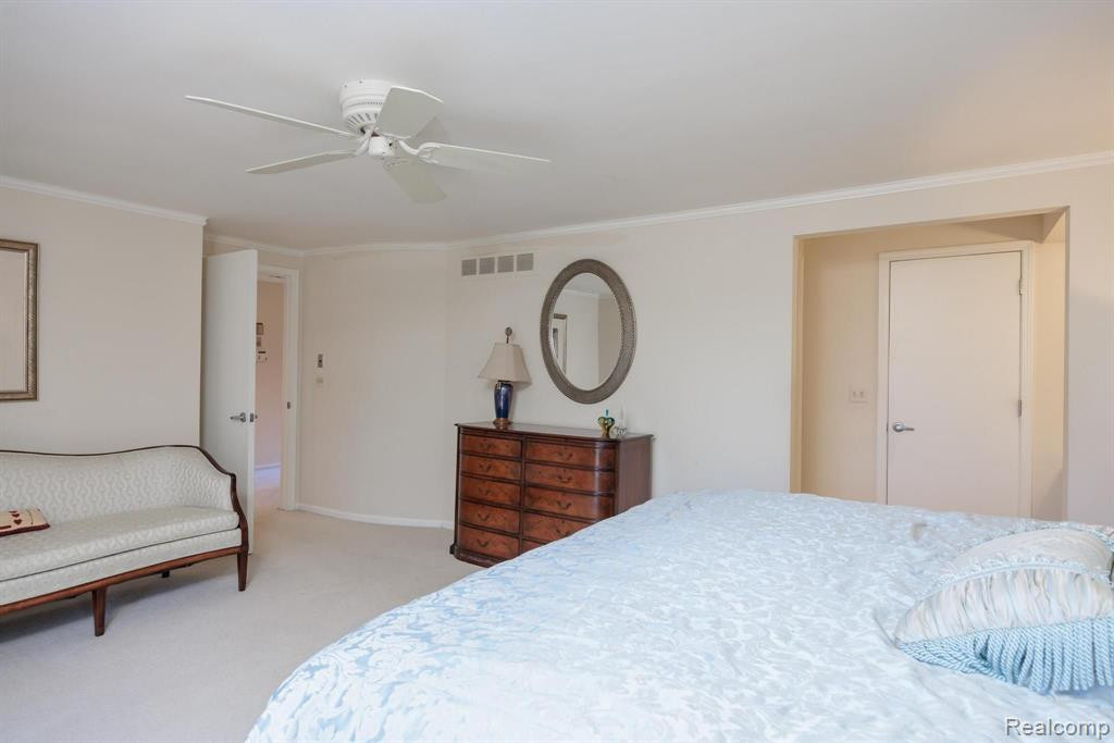 1888 Pine Ridge Lane, Bloomfield Hills, MI 48302 — Photo 25