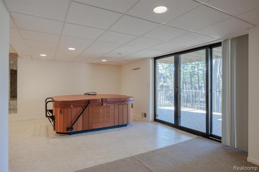 1888 Pine Ridge Lane, Bloomfield Hills, MI 48302 — Photo 34