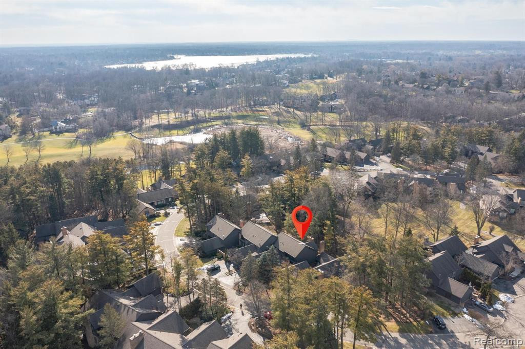 1888 Pine Ridge Lane, Bloomfield Hills, MI 48302 — Photo 49