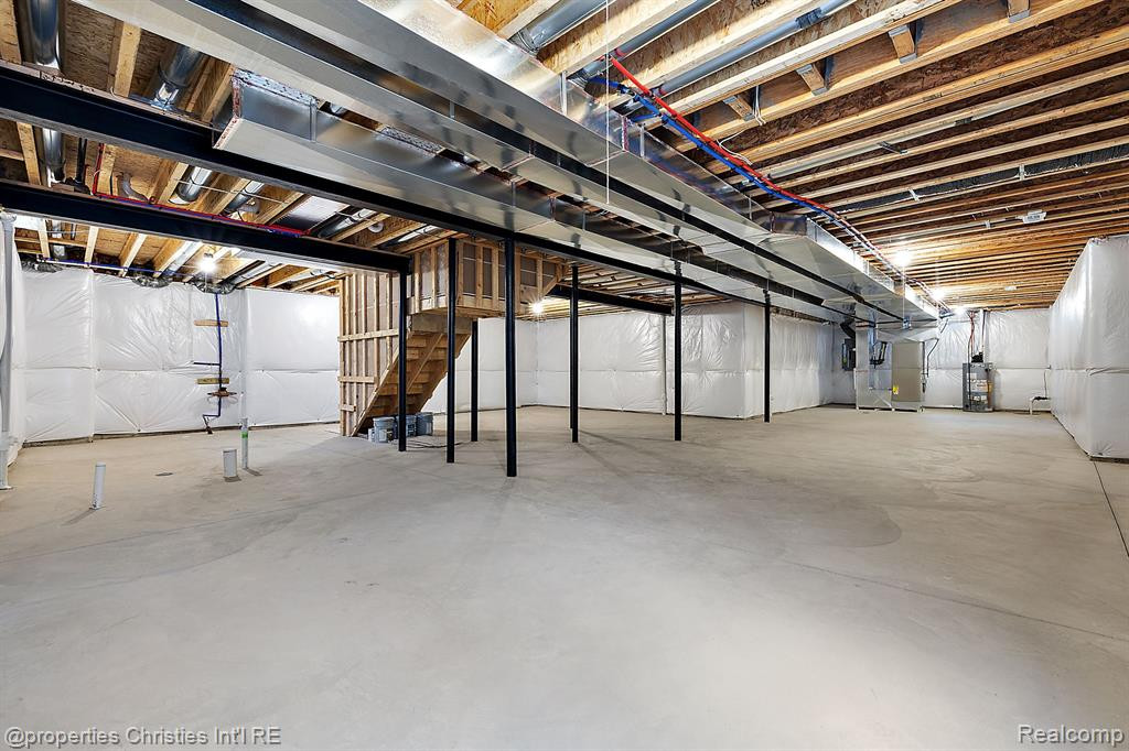 22573 Montebello Court, Novi, MI — Photo 47