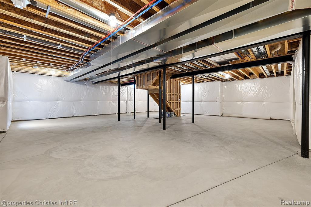 22573 Montebello Court, Novi, MI — Photo 48