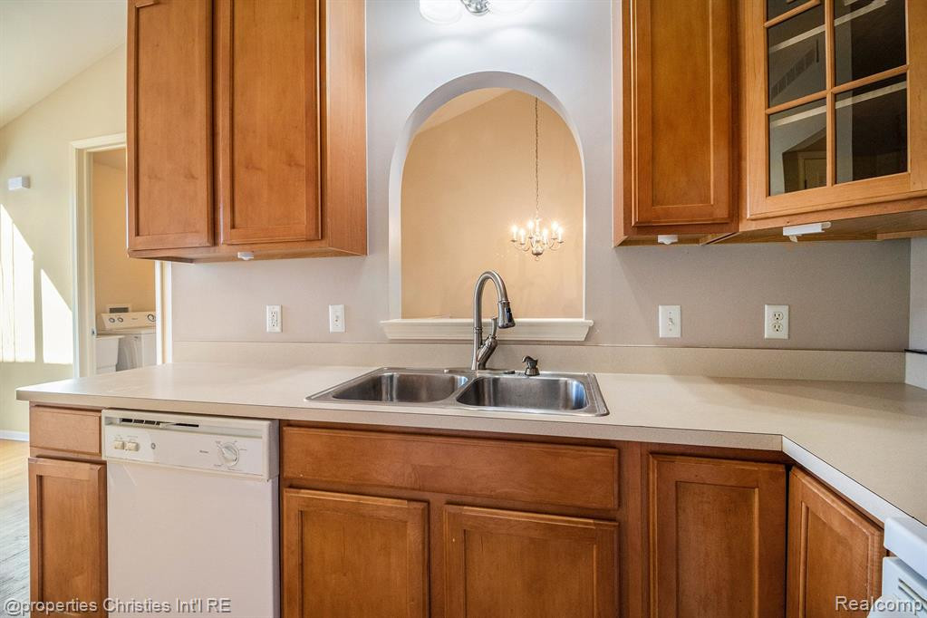 290 Roosevelt, Canton, MI 48188 — Photo 13