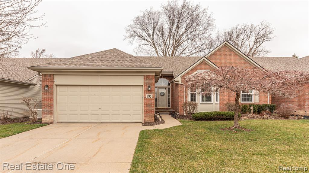 Oakbrook Pointe