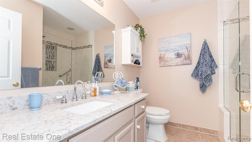 793 WOODHAVEN Drive, Commerce Twp, MI 48390 — Photo 25