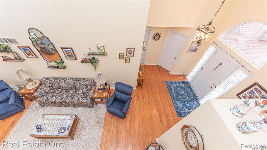 793 WOODHAVEN Drive, Commerce Twp, MI 48390 — Photo 33