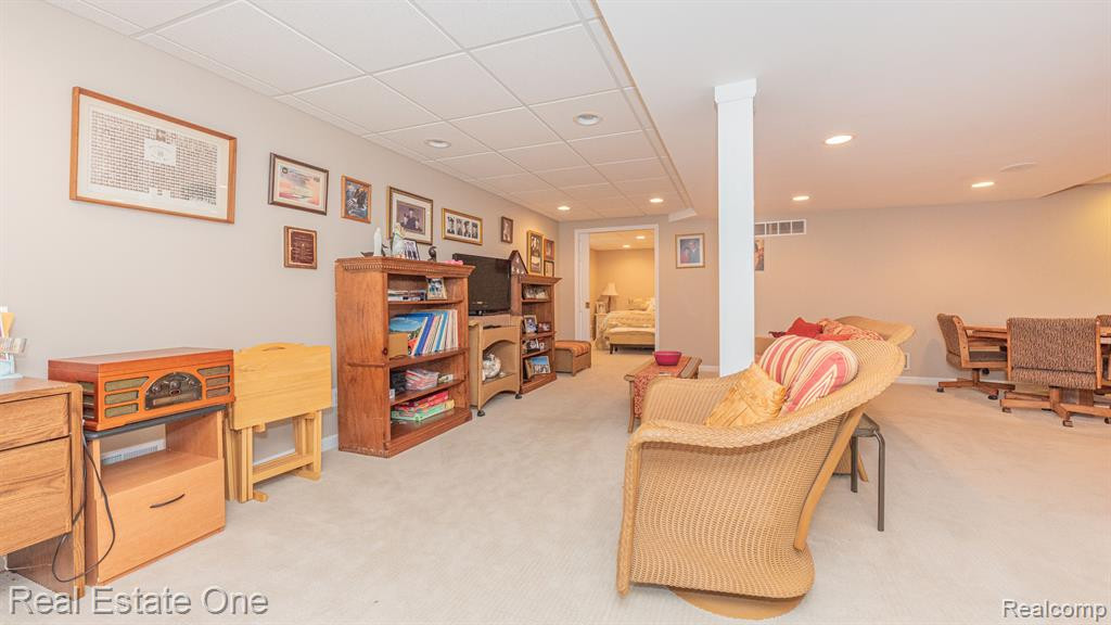 793 WOODHAVEN Drive, Commerce Twp, MI 48390 — Photo 45