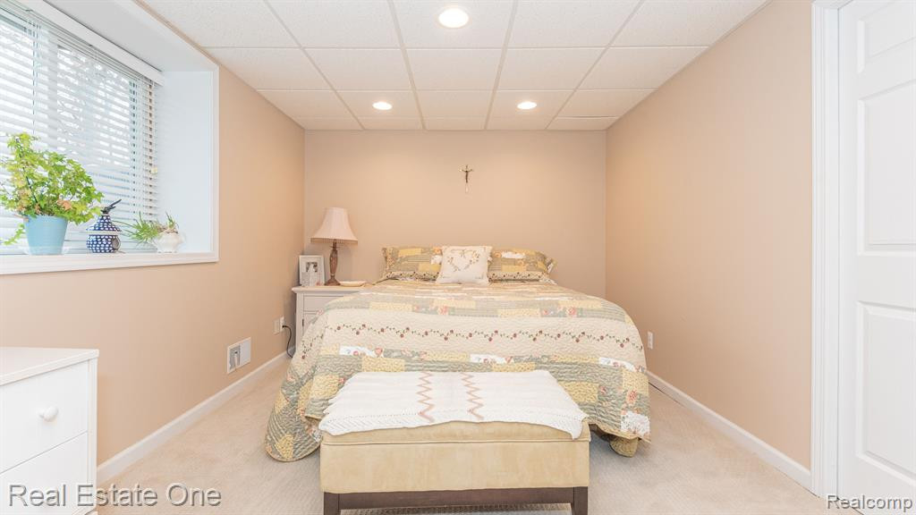 793 WOODHAVEN Drive, Commerce Twp, MI 48390 — Photo 47